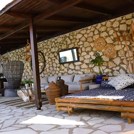 Luxury Villa Athina นิเกียนา ภายนอก รูปภาพ